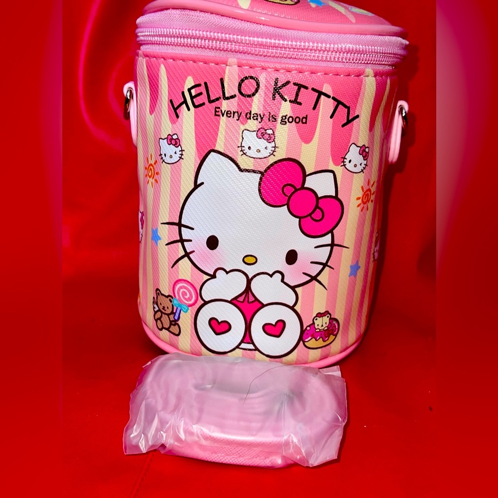 Hello Kitty Pink Cylinder Shape Shoulder Bag. NIP